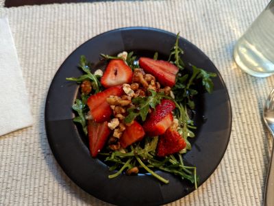 Strawberry Blue Cheese Walnut Salad-1